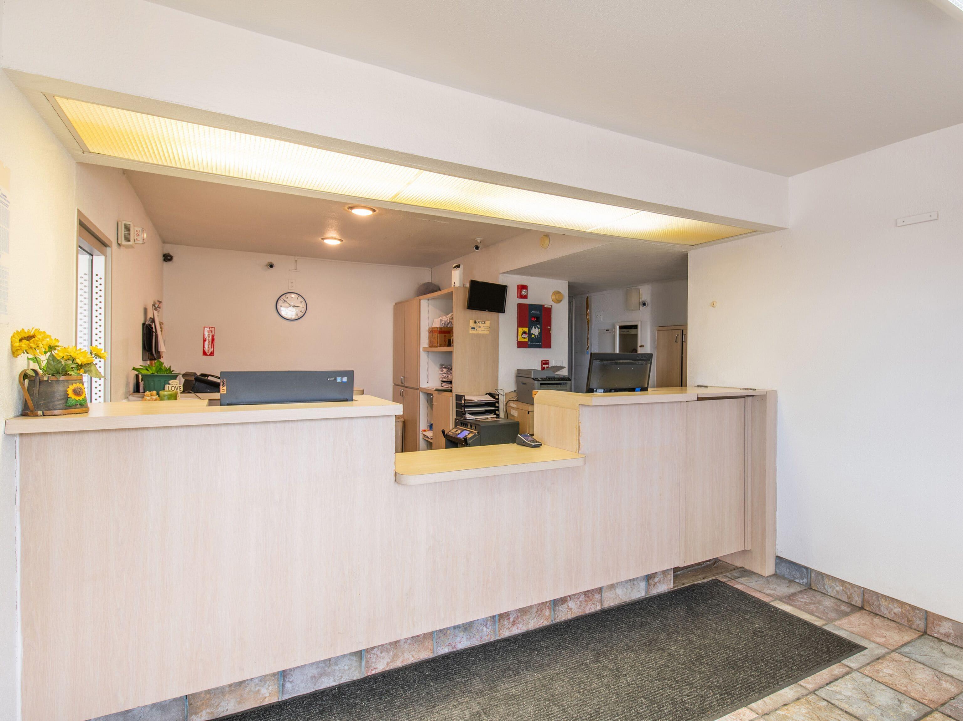 Staying Near Mabee Center: 5 Budget Hotels Compared