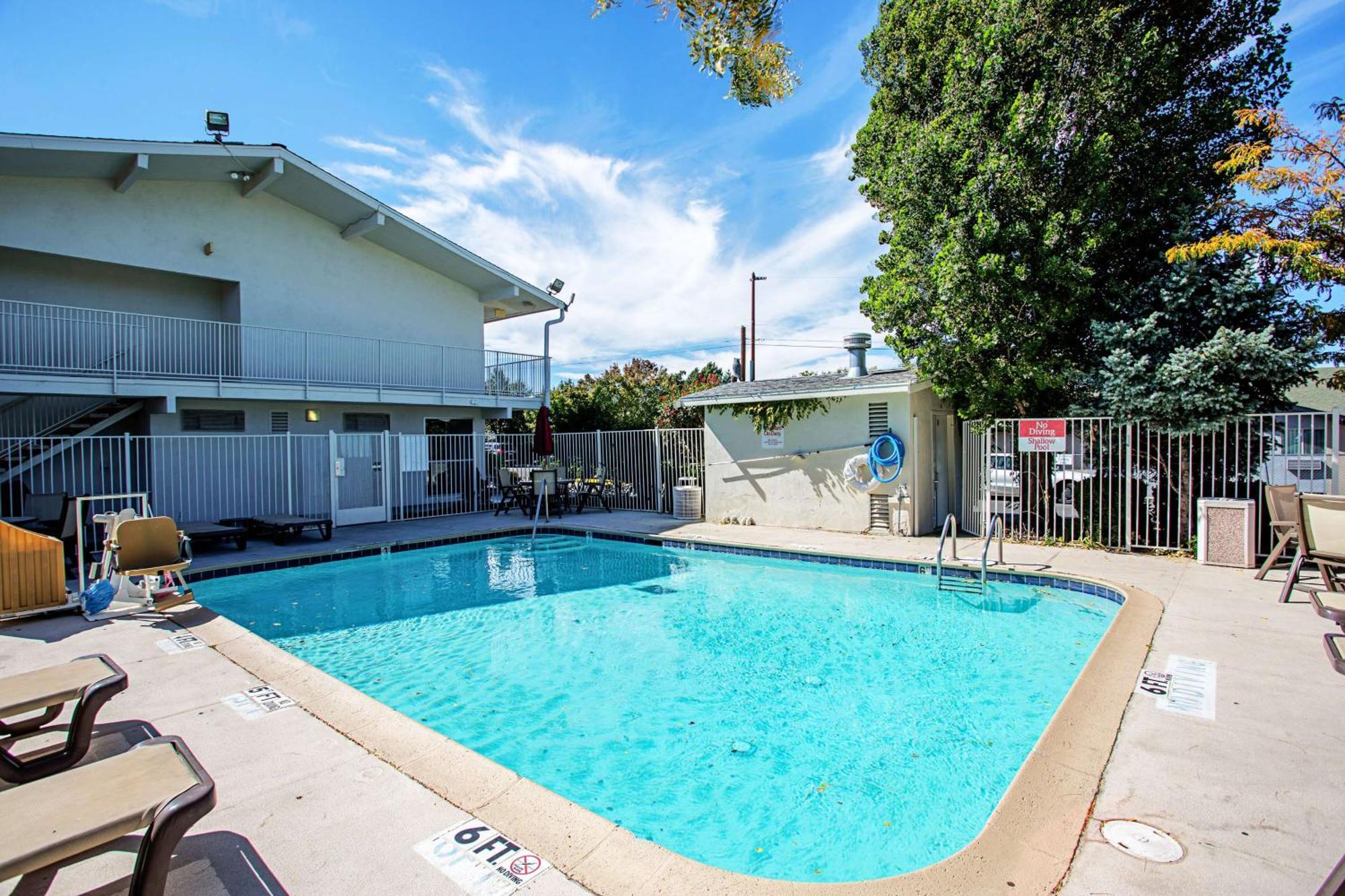 4 Budget Hotels Near Watson Lake Park Worth Booking in Prescott