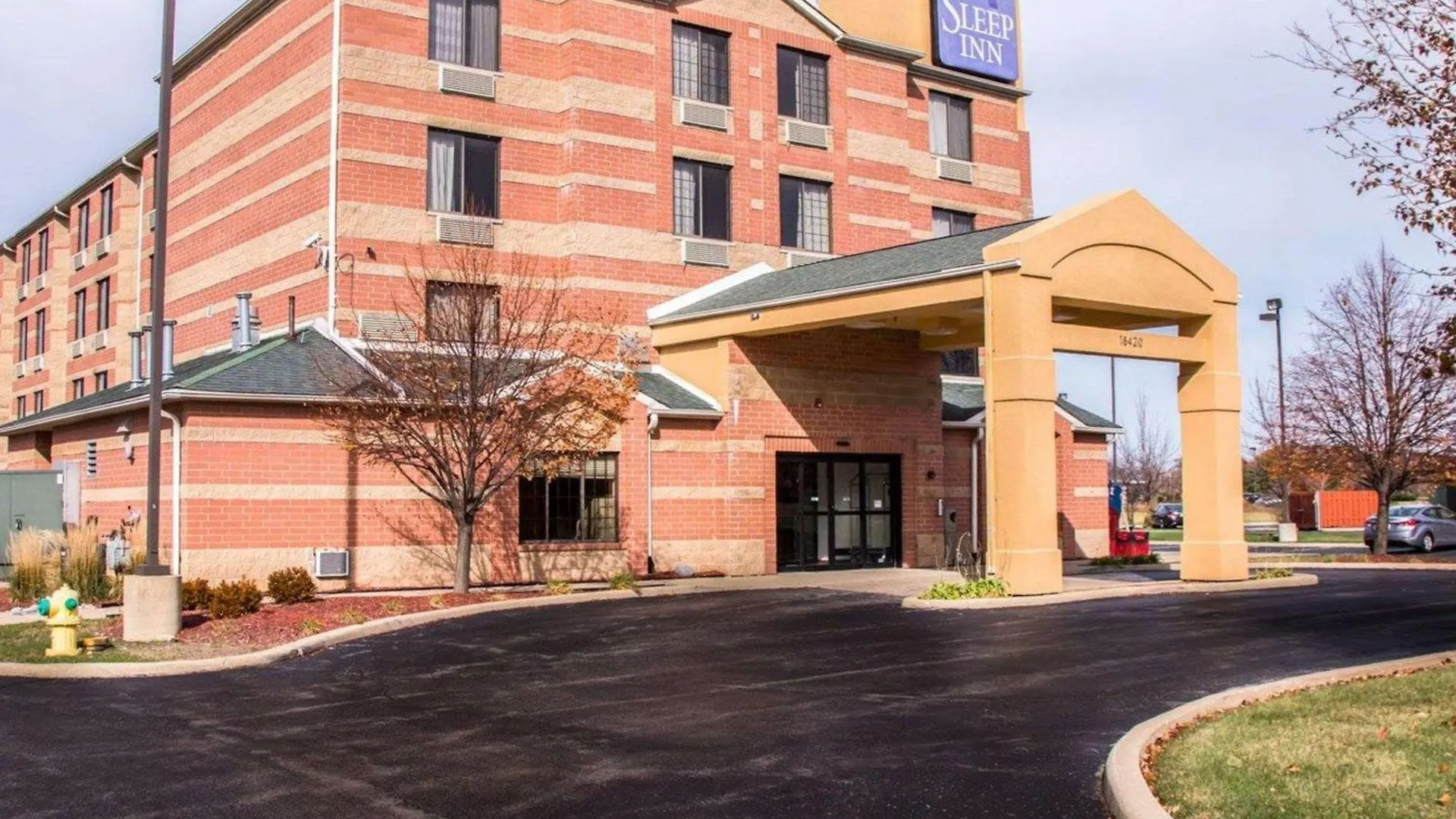 4 Budget Hotels Near Tinley Park Convention Center Worth Booking