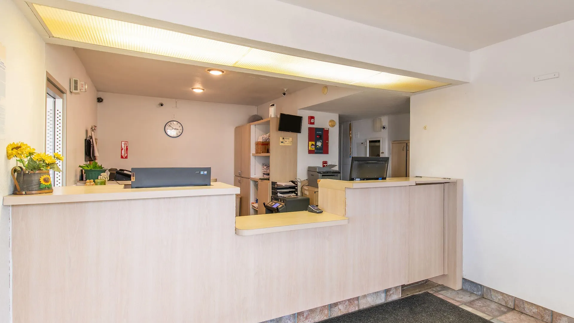 Staying Near Mabee Center: 5 Budget Hotels Compared