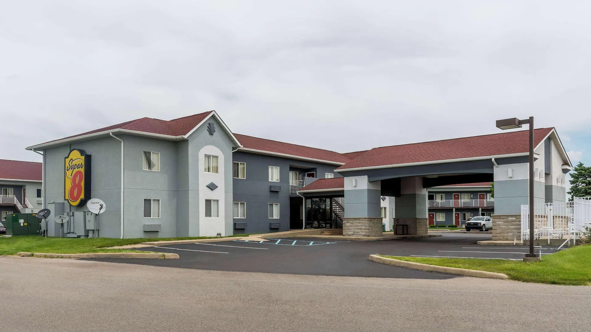 4 Budget Hotels Near Northview Shopping Center Worth Booking