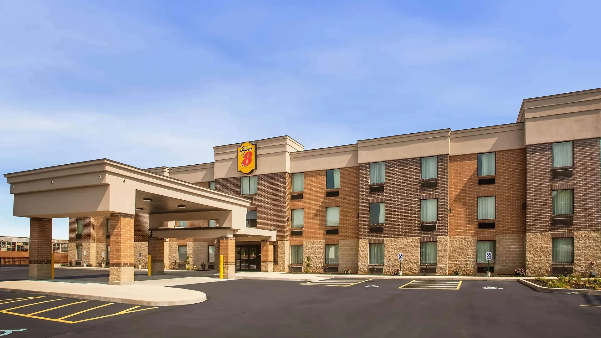 4 Budget Hotels Near St Louis Mercantile Library Worth Booking