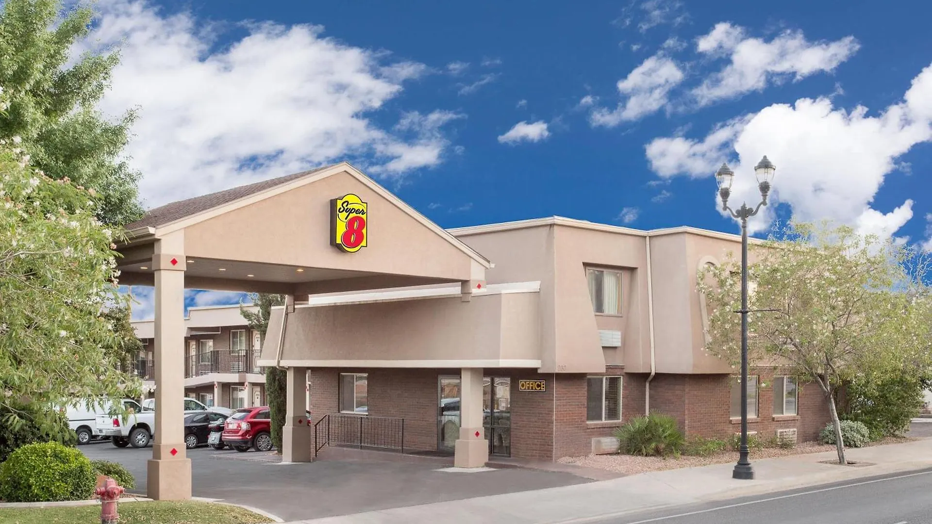 7 Super 8 By Wyndham Hotels In Utah That Stand Out